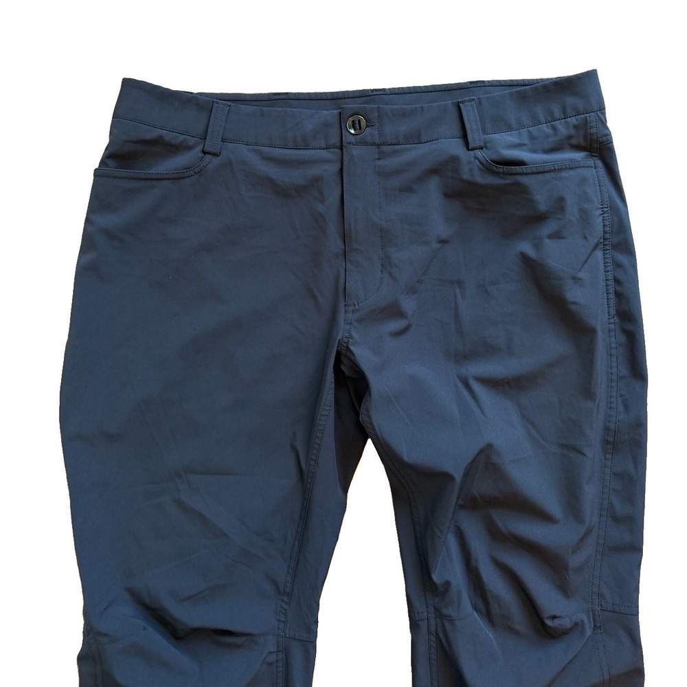 Under Armour Pants Mens 40x30 Black Chino Golf Lightweight Performance Outdoor - Picture 2 of 8
